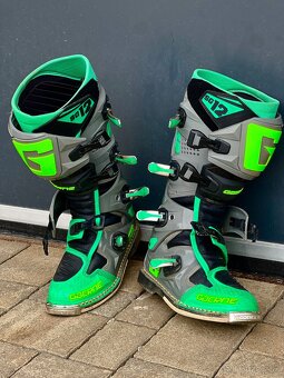 GAERNE SG 12 EUR 43 US 9 - 2