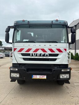 Predam iveco Trakker sklapac s HR - 2