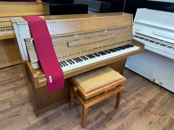 Krásny klavír Yamaha, model M1 JR, záruka - 2