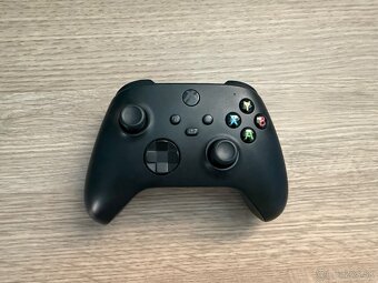 Bezdrôtový ovládač Xbox Series X - 2