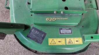 John Deere žacie zariadenie - 2