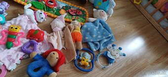 Hračky pre bábätko+podložka na hranie - 2