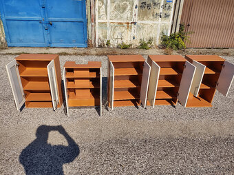 (50)  Horné kuchynské skrinky - 2