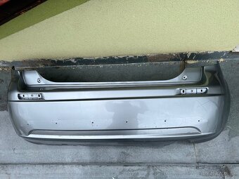 Suzuki SX-4 zadny naraznik - 2