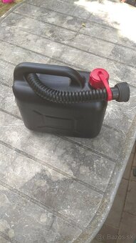 Kanister na benzín - 2