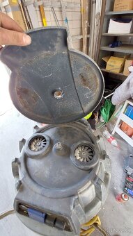 Priemyselný vysávač 1 - 2