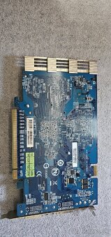 Gigabyte GeForce 8500 GT 256gb - 2