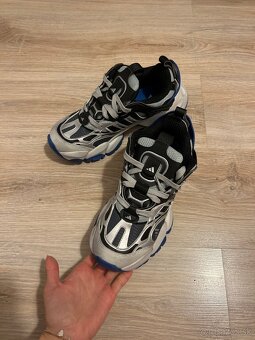 Adidas XLG RUNNER tenisky - 2