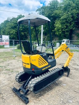 Minibager New Holland rozsirovaci podvozok 2008 - 2