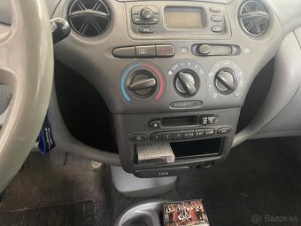 Toyota Yaris 1.0 1999 JAPAN - 2