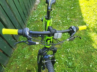 Detský bicykel Scott Scale JR24 s prilbou - 2