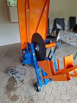Cirkular s košom a stolom - 2