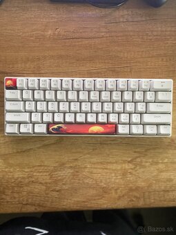Predam herne mechanicke klavesnice - 2