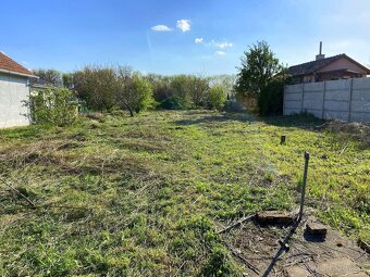 INVESTIČNÁ PRÍLEŽITOSŤ; Stavebný pozemok 1445m2 v Trnovci na - 2