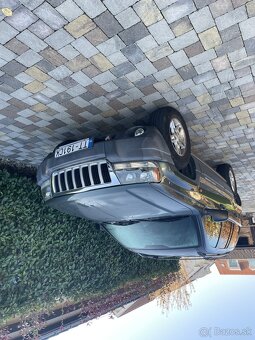 Jeep grand cheroke laredo - 2