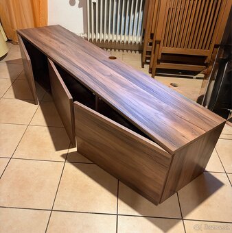 Skrinka pod TV - 2