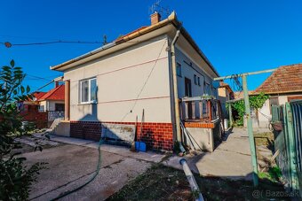 Rodinný dom s veľkým pozemkom v obci Vrakúň - 2