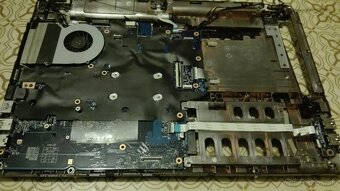 HP, HP Compaq  notebooky. Na diely. - 2