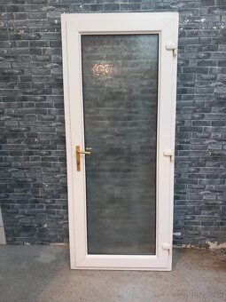 Plastové dvere č.92. 88x209cm P - 2