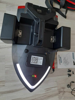 GPS zakrmovacia lodka - Zavazacia 12.000mAh 2Kg čierna ✅ - 2