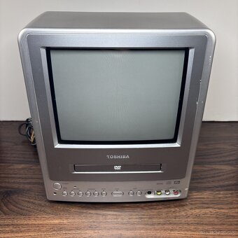 Zháňam 9 palcovú crt tv. - 2