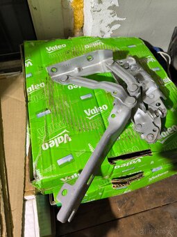 Pánty kapoty Golf 6 - 2