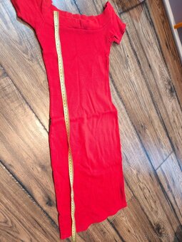 Červené šaty + biele ako darček - 2