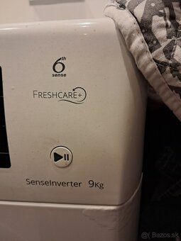 Predám práčku whirlpool freshcare 6th sence - 2