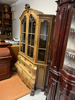 VITRINA neobarok - 2