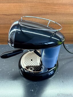 Predám kapsulový kávovar ILLY Francis X7.1 - 2