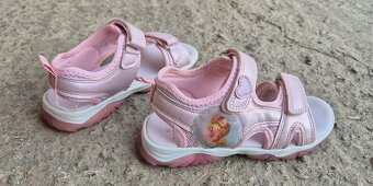 Dievčenská obuv, veľkosť 28 a 29 - 2