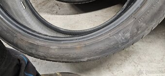 Predám pneumatiky Pirelli PZero 265/40 R22 106y - 2