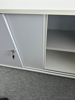 KVALITNÉ KANCELÁRSKE SKRINKY A VYBAVENIE - 2