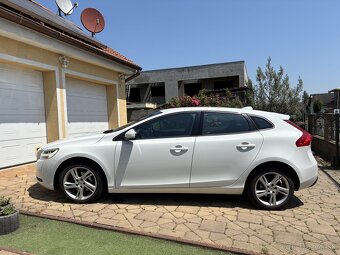 Volvo V40 Momentum 2016 - 2
