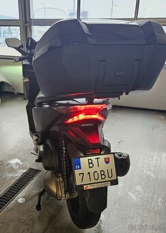 HONDA FORZA 300 - 2