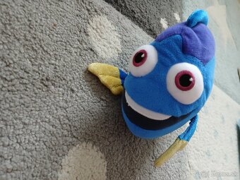 Hlada sa Dory - plysak - 2