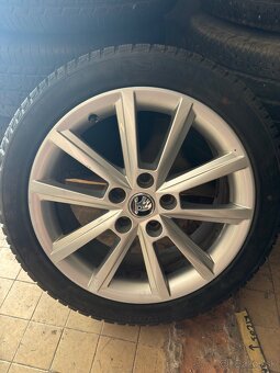 5x112 225/45 R17 94V XL - 2