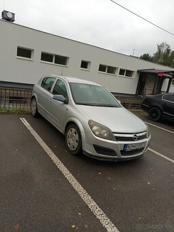 Opel Astra h 1.9cdti - 2