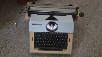 písací stroj - 2