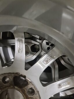 5X114,3 R16 + ZIMNE PNEU 215/70 R16. MITSUBISI - 2