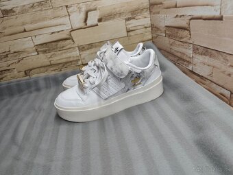 Adidas 38 - dámske kožené biele tenisky - 2