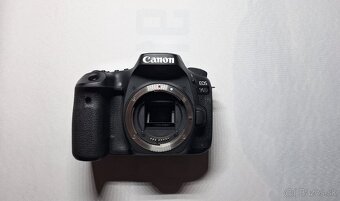 Canon EOS 90D - 2