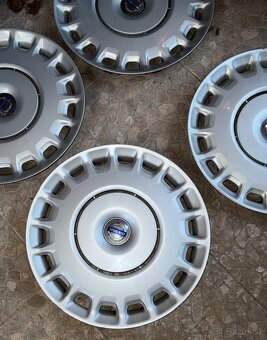 VOLVO PUKLICE R15 - 2