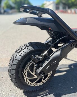 Elektricka kolobezka Kaabo GTR Max 2025 - 2