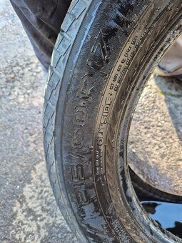 Predam letne pneu 4x 215/60R17 Nokian - 2