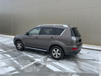 Mitsubishi Outlander II - 2