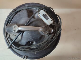 Staré vysávače. - 2