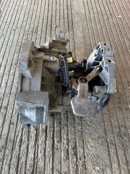 Prevodovka 1.6 TDi 77kw 5kvalt vw group - 2