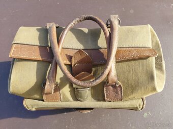 Stará hrubá taška - 2