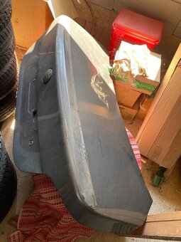 BMW E60 E61 karosárske diely Kufor / zadne dvere - 2